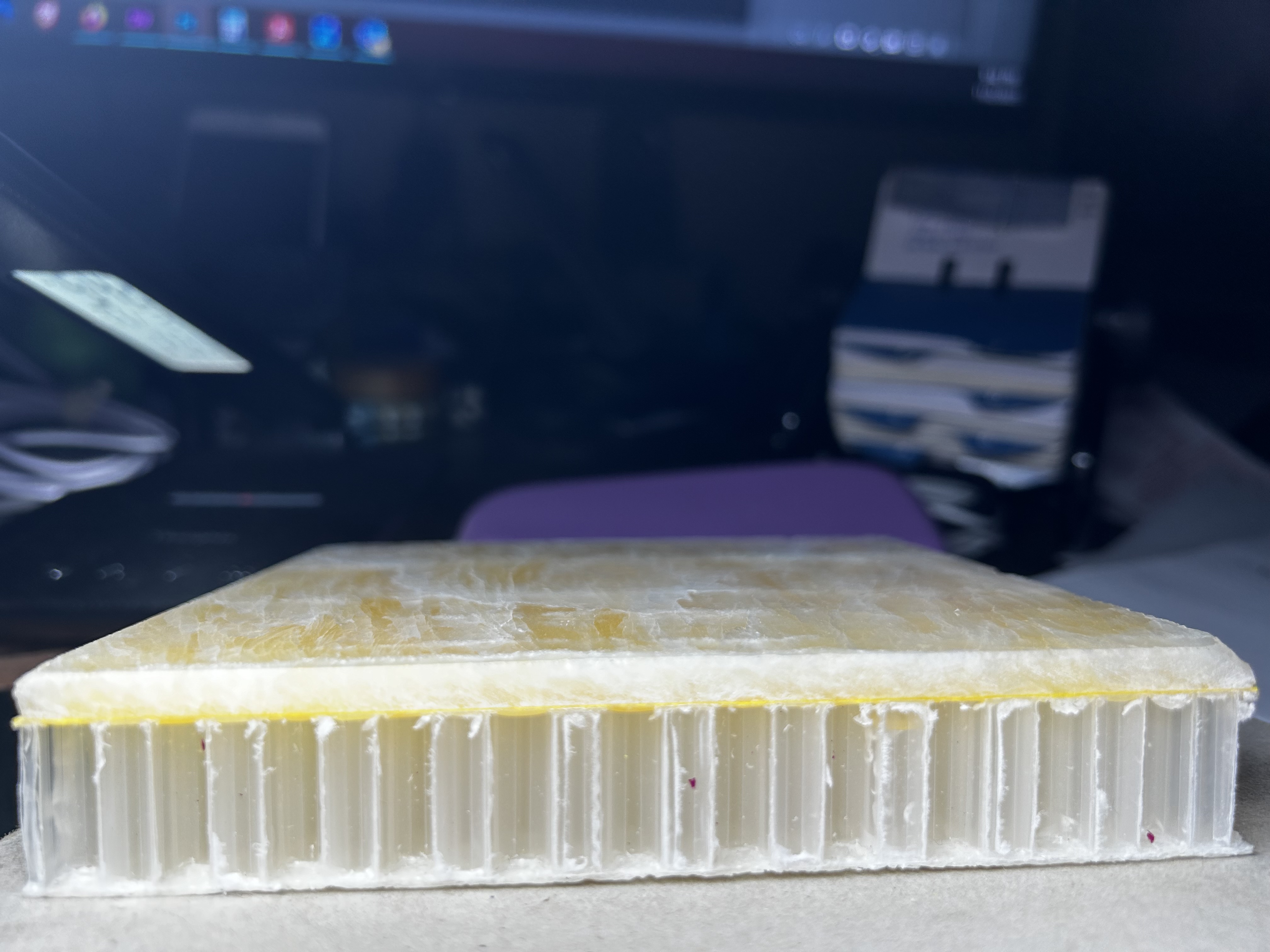 Translucent honeycomb core behind onyx